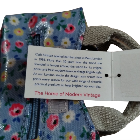 Cath Kidston London Coin Purse Mini Bag Key Ring Clip Floral Print Blue Flowers - Picture 6 of 8